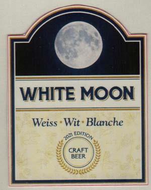 WHITE MOON CRAFT BEER (250 ML BOTTLE 5% ALC) (and logo) trademark logo