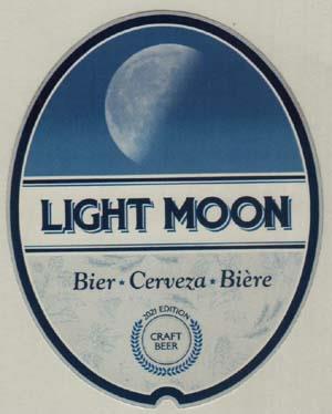 LIGHT MOON CRAFT BEER (650 ML & 330 ML BOTTLE 5% ALC) (and logo) trademark logo