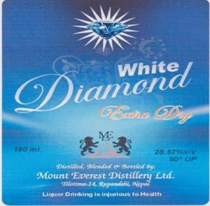 WHITE DIAMOND EXTRA DRY (and logo) trademark logo