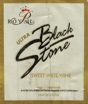 ROYAL ULTRA BLACK STONE SWEET WHITE WINE (and logo) trademark logo