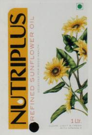 NUTRIPLUS REFINED SUNFLOWER OIL (and logo) trademark logo