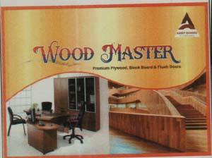 WOOD MASTER PLY (and logo) trademark logo