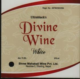 ULTRABLACK'S DIVINE WINE WHITE 375ML. (and logo) trademark logo