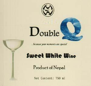 DOUBLE Q SWEET WHITE WINE (and logo) trademark logo