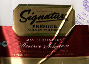 SIGNATURE PREMIER GRAIN WHISKY (and logo) trademark logo